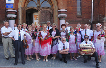 Relacja Zespół Folklorystyczny "Ustronie" ze Skierniewic na IX Festiwalu Kapel i Zespołów Ludowych w Kwidzynie